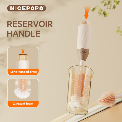 Almacenamiento de limpiador 2-en-1 Botella de silicona de tres piezas Cepillo de pezón Cepillo de pezón Otros artículos para bebés Conjunto de accesorios para bebés